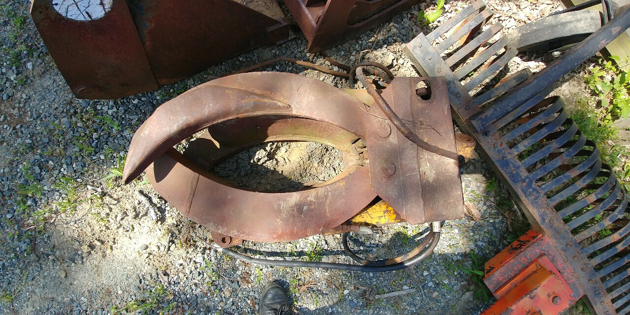 KOMATSU Grabs in Greensboro, NC