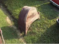 OTHER EQUIPMENT EXCAVATOR BUCKET
