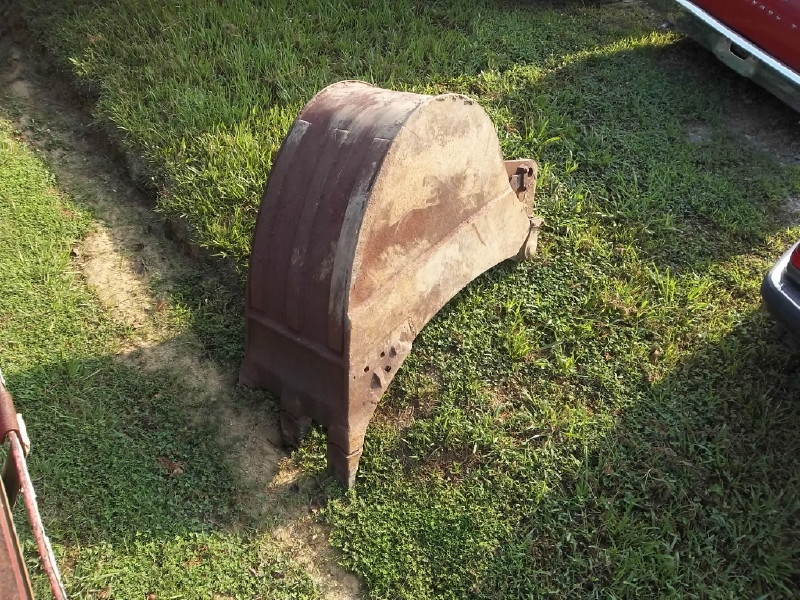 OTHER EQUIPMENT EXCAVATOR BUCKET