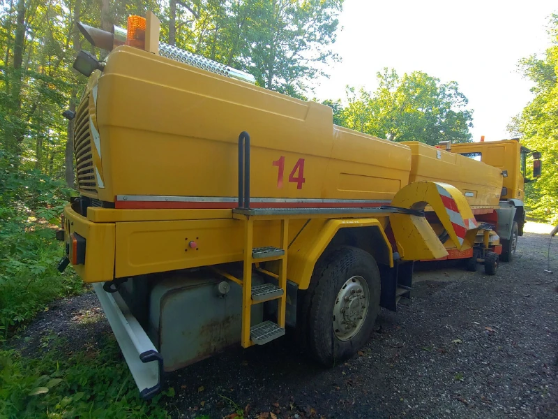 2006 FRESIA F2000