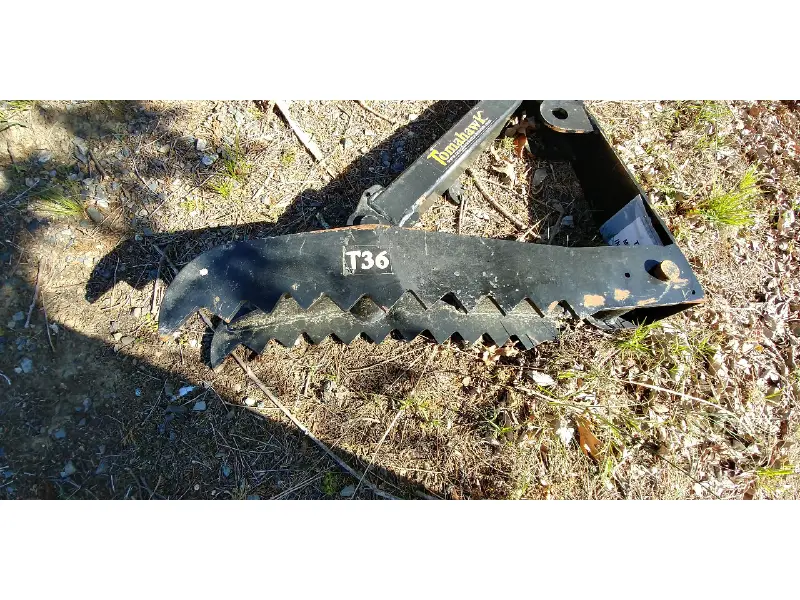 TOMAHAWK T36
