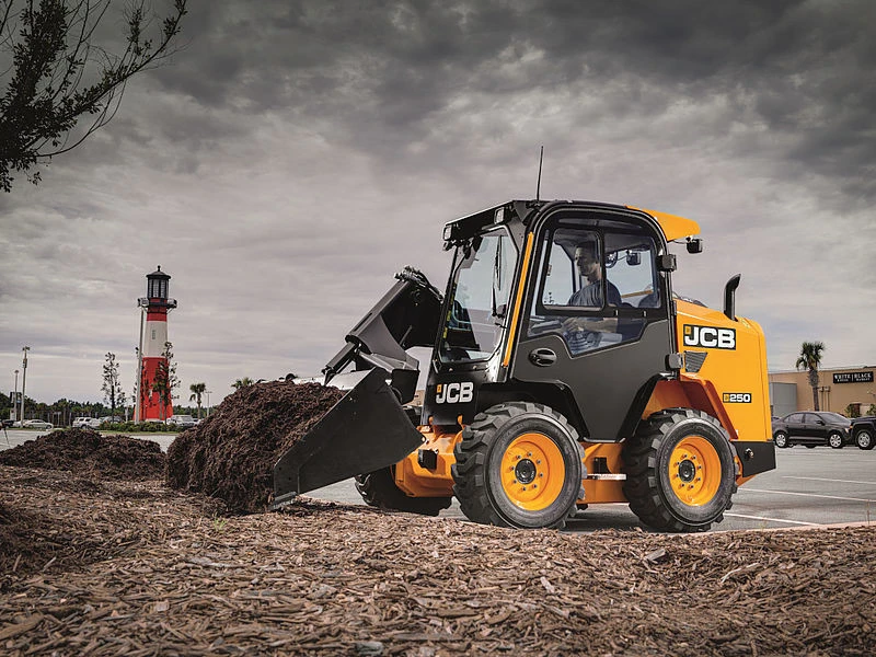 2024 JCB 215