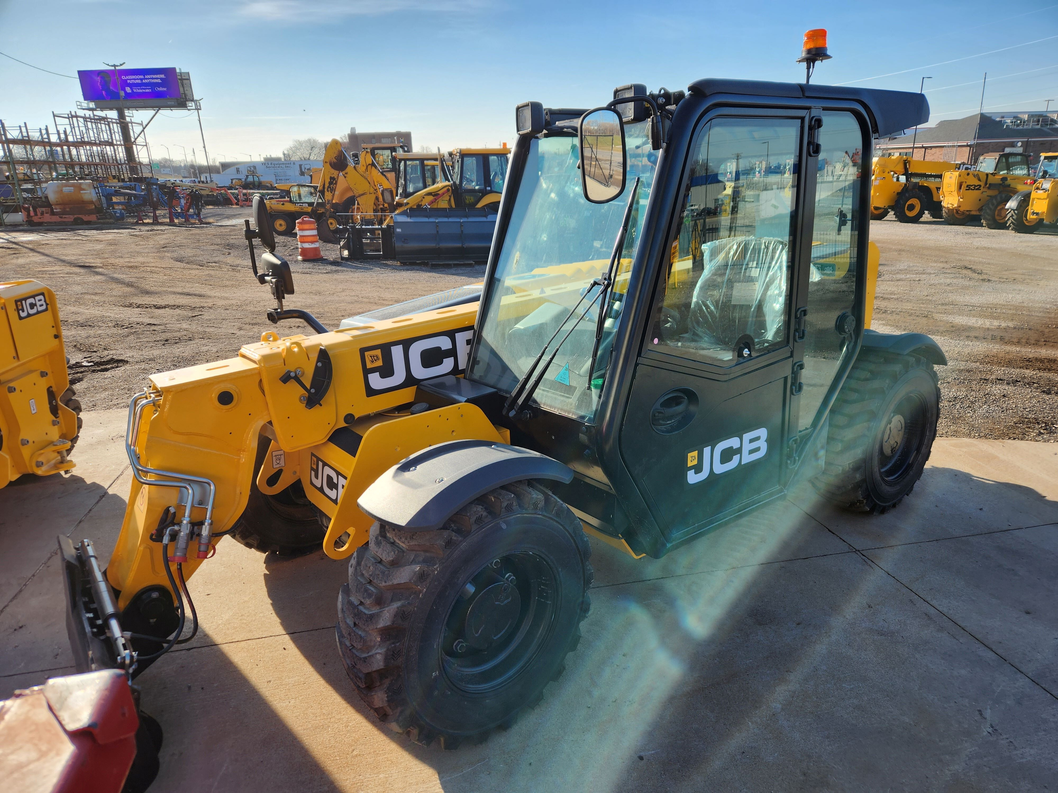 2023 JCB 505-20TC in Milwaukee, WI