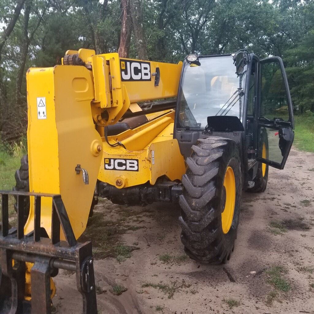 2013 JCB 509-42 in Milwaukee, WI
