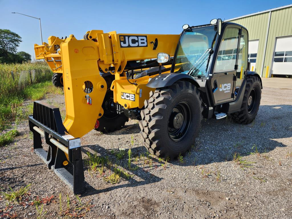 2024 JCB 509-42 in Milwaukee, WI