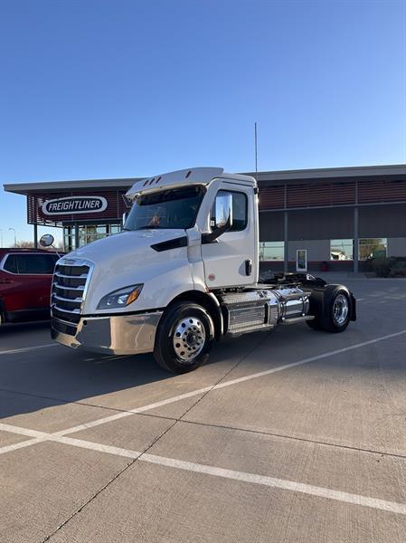 2025 FREIGHTLINER CASCADIA 116 in Los Angeles, CA