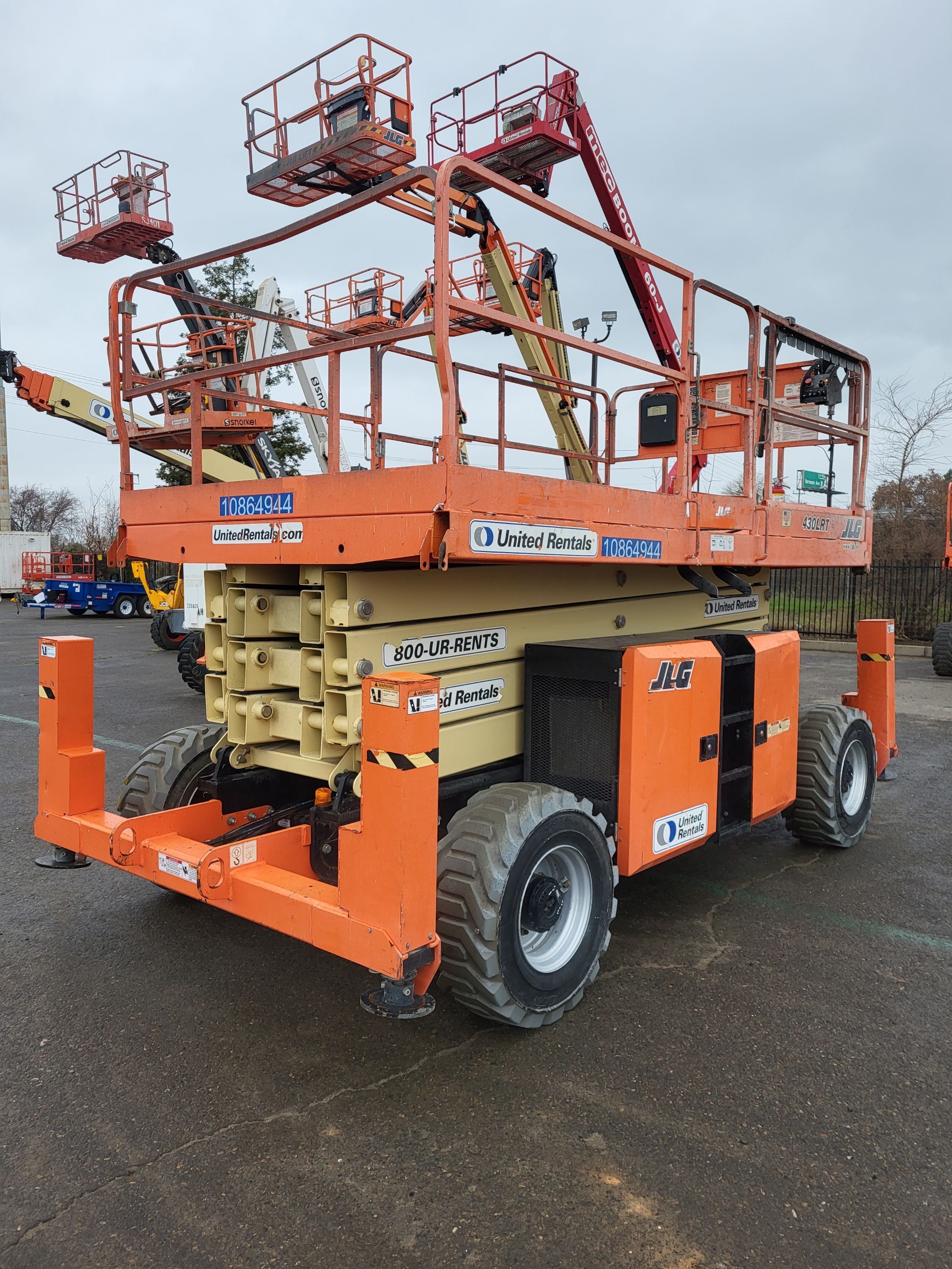 2018 JLG 430LRT Rough Terrain Scissor Lift in Sacramento, CA