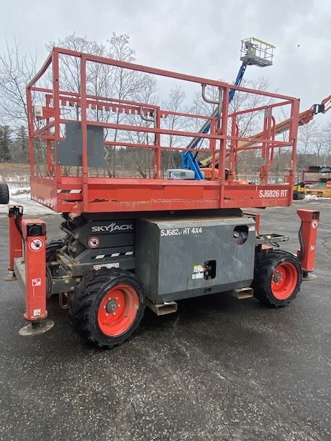 2017 SKYJACK SJ6826RT in Spring City, PA