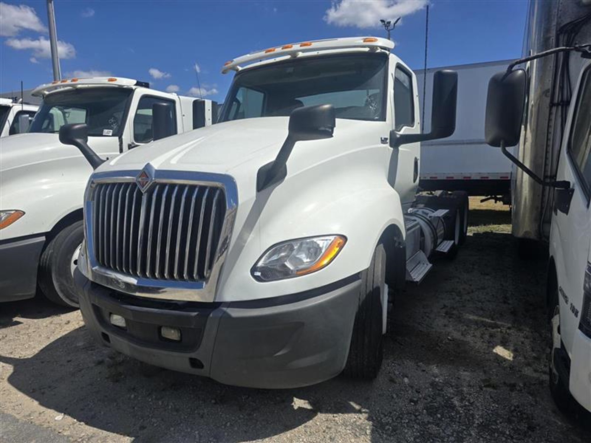 2019 INTERNATIONAL LT625 6X4 in Miami, FL