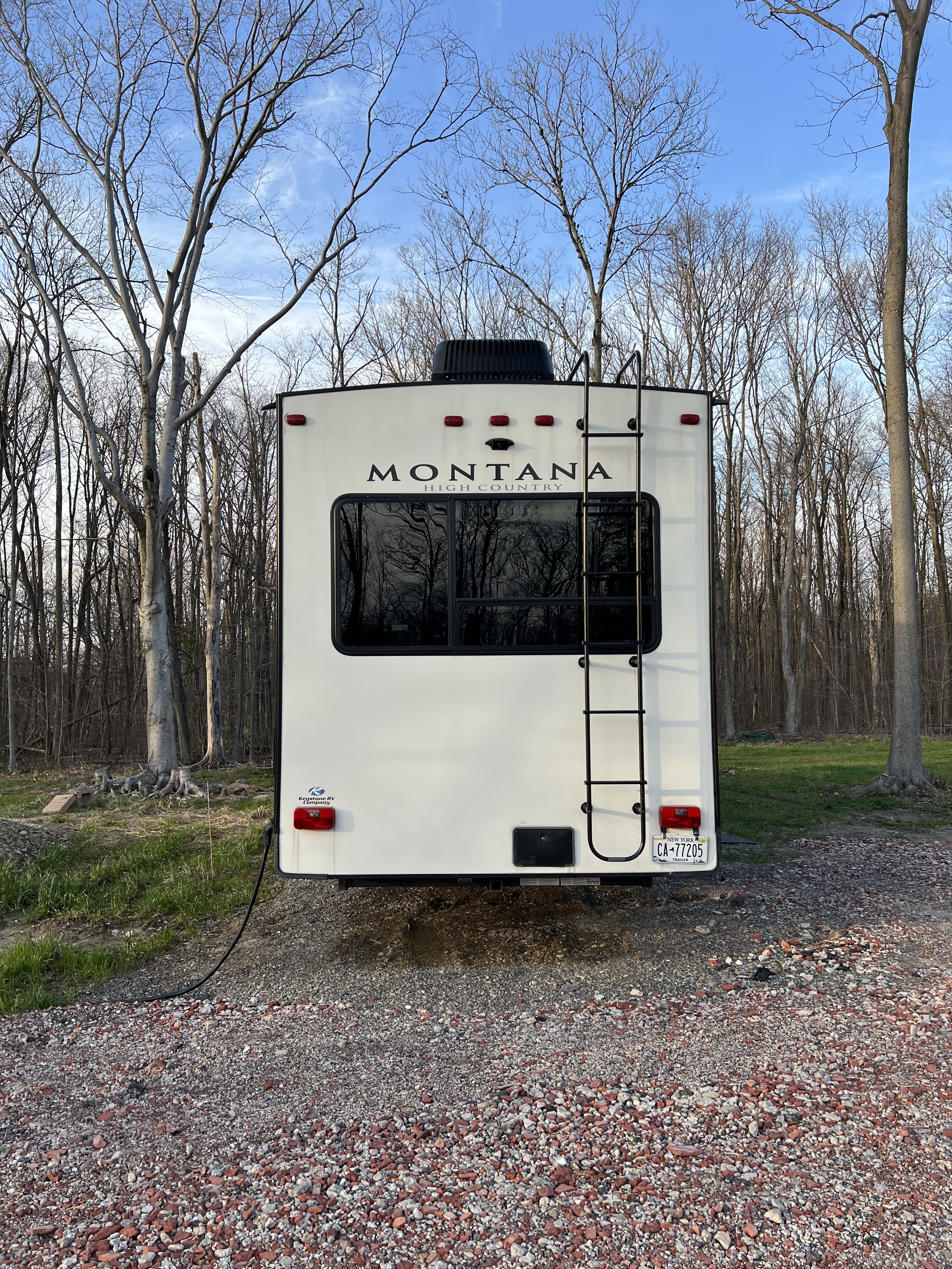 2020 Keystone MONTANA HIGH COUNTRY 385BR in west falls NY