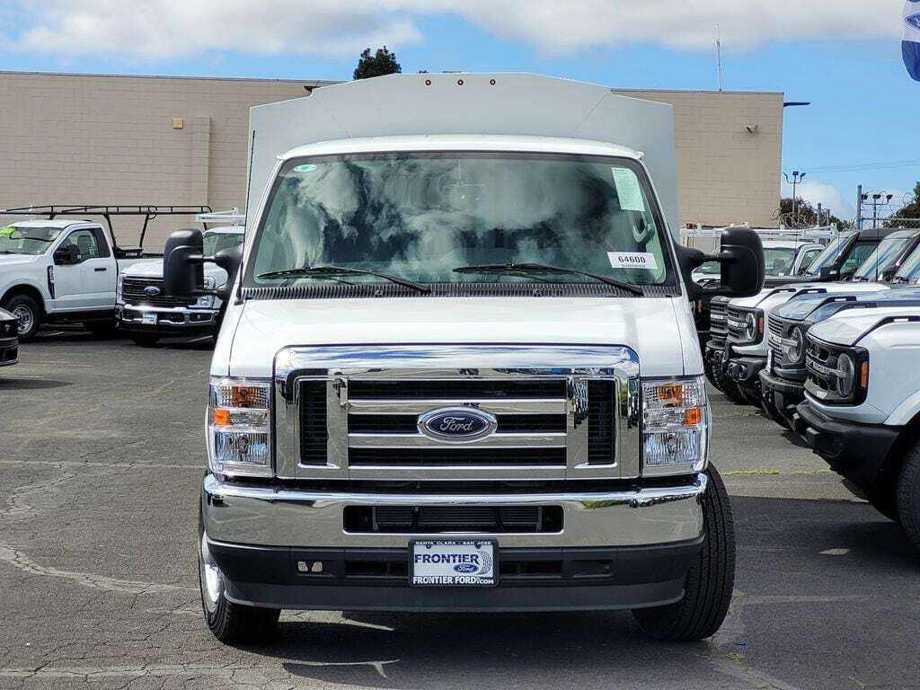 2025 Ford E-350 Base photo 2