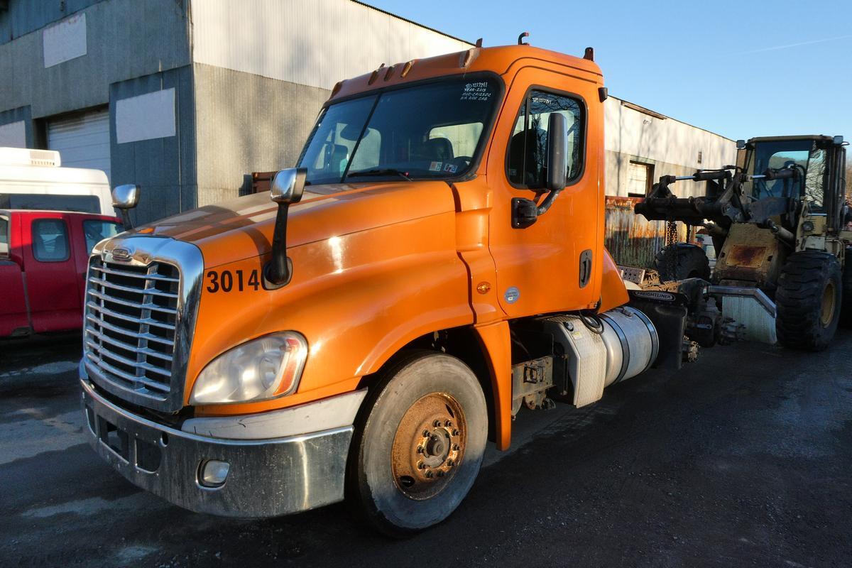 2015 FREIGHTLINER CASCADIA 125 in Sparrowbush, NY