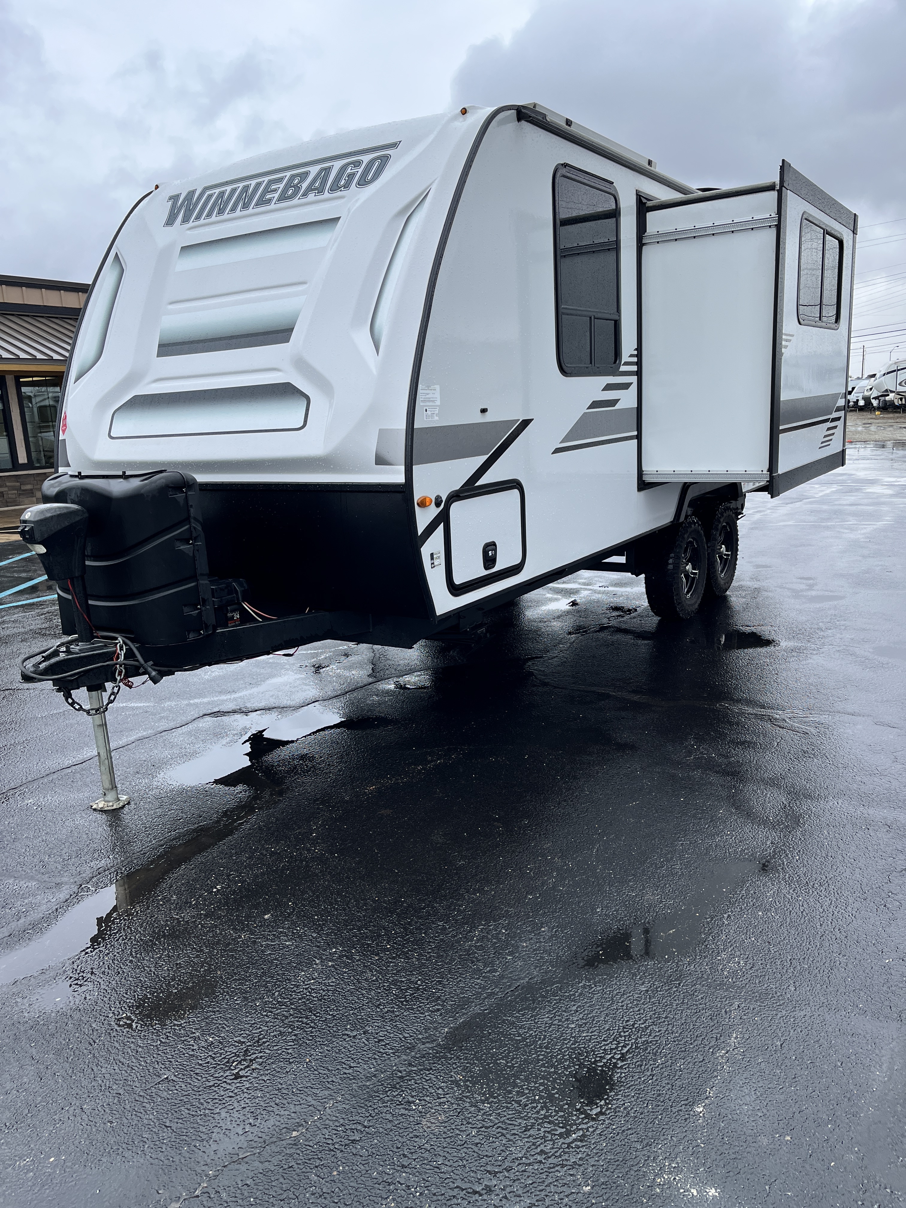 2022 Winnebago MICRO MINNIE 2108DS in indianapolis IN