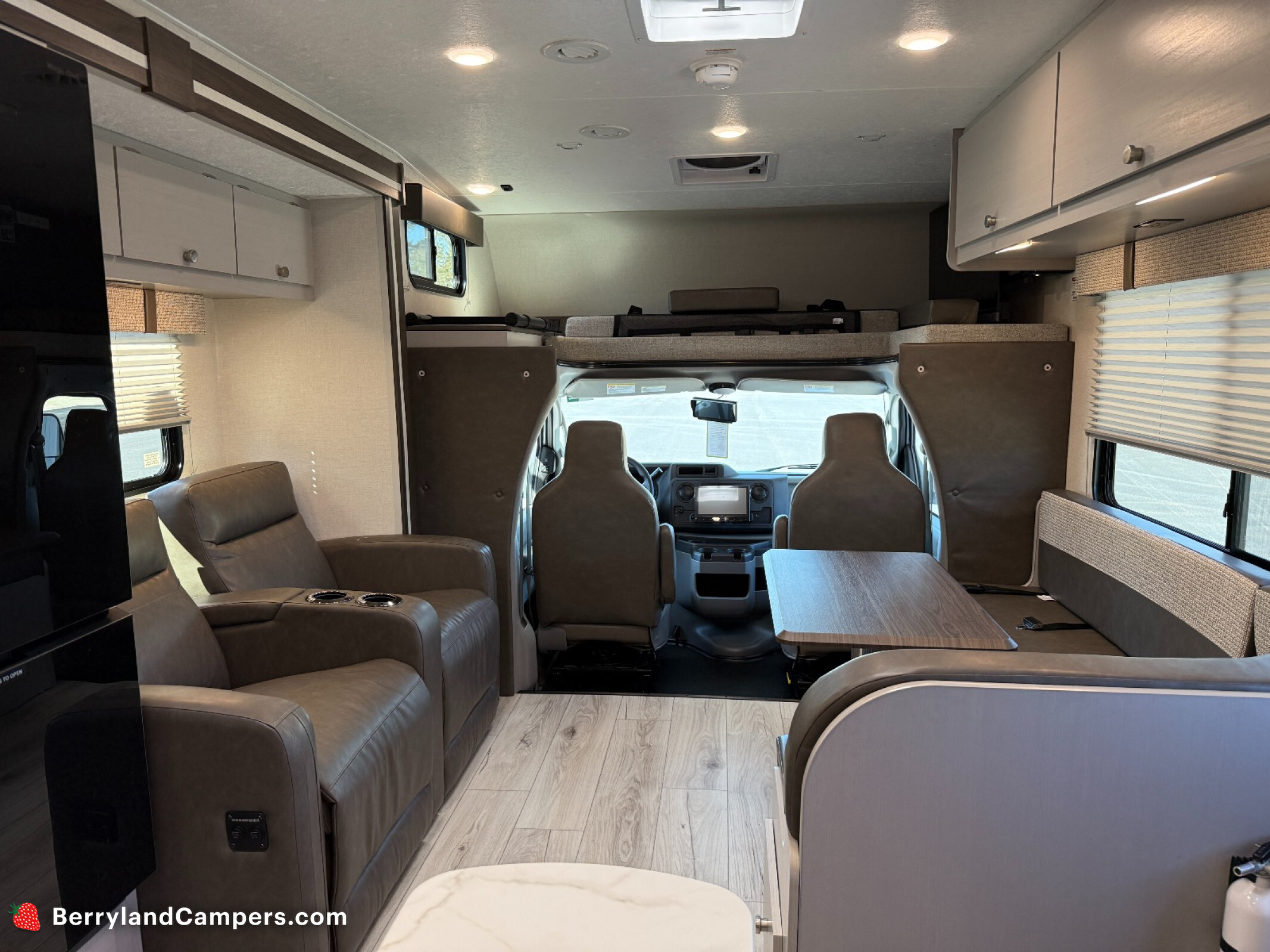 2025 Coachmen RV freelander 26ds