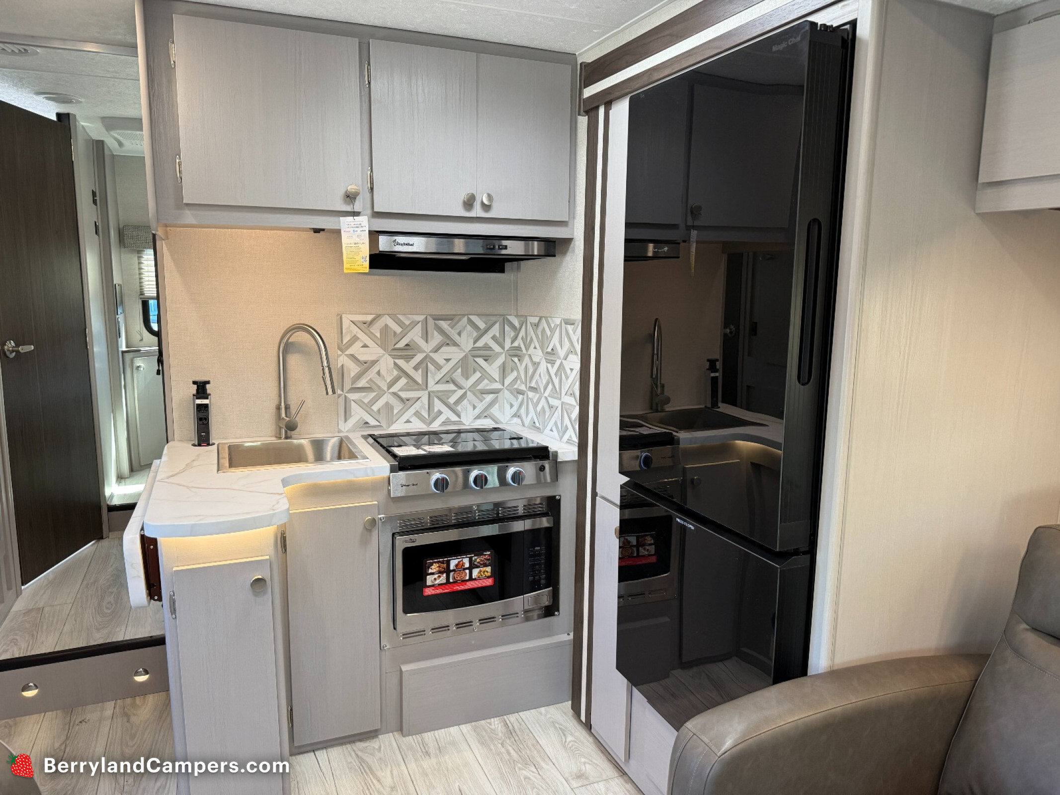 2025 Coachmen RV freelander 26ds
