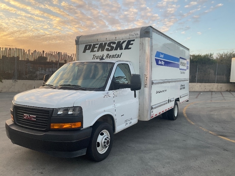 2022 Gmc Savana 3500 Cutaway photo 3
