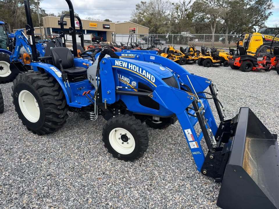 2024 NEW HOLLAND Workmaster 35 in Chiefland, FL