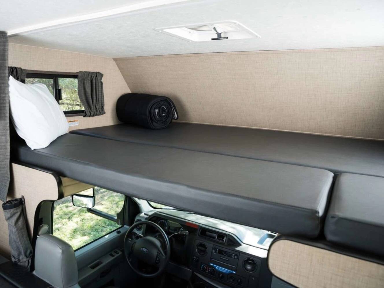 A photo of this 2020 Winnebago MINNIE WINNIE 28