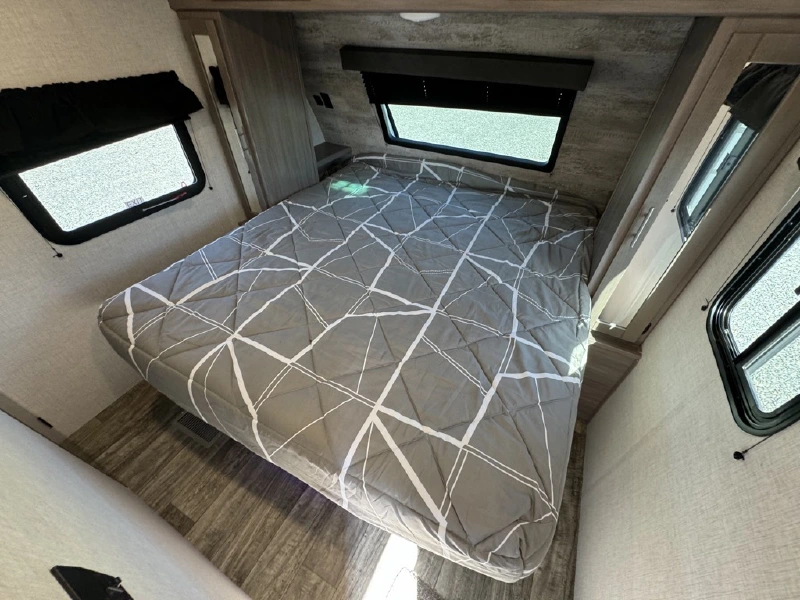 2022 CROSSROADS SUNSET TRAIL SUPER LITE SS285CK