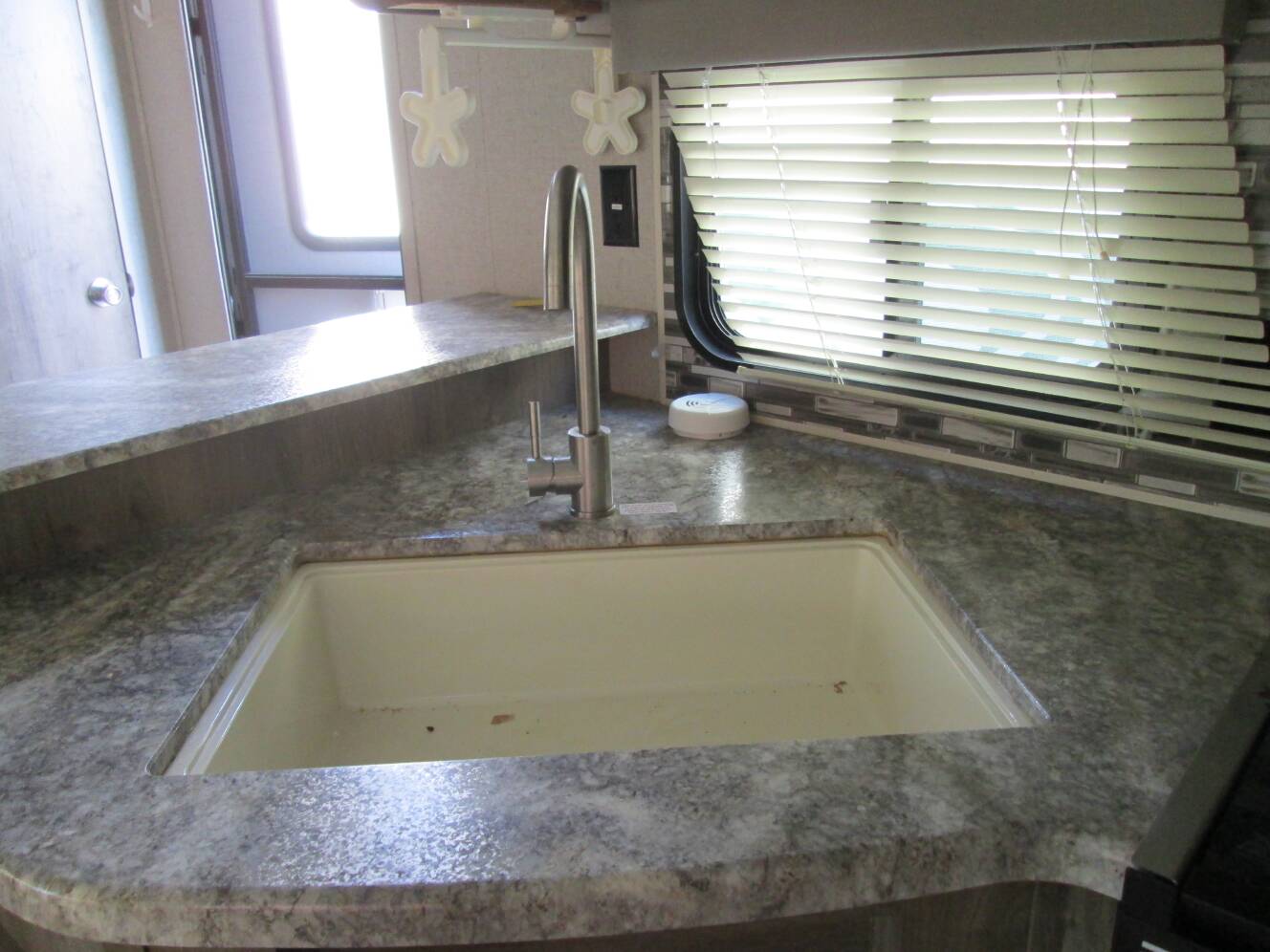 A photo of this 2019 Dutchmen ASPEN TRAIL M-2480RBS