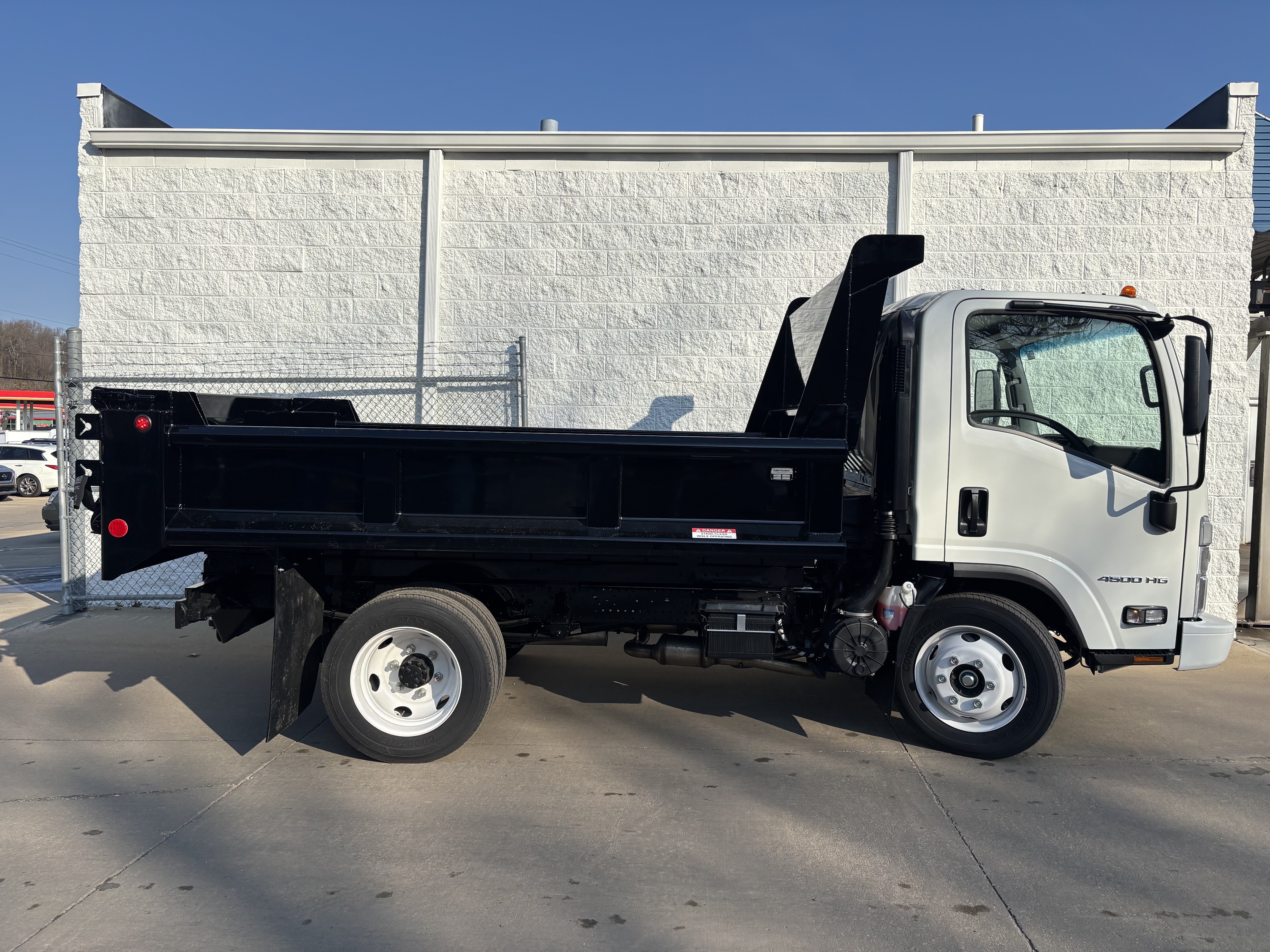 2025 CHEVROLET LOW CAB FORWARD 4500 HG in Akron, OH