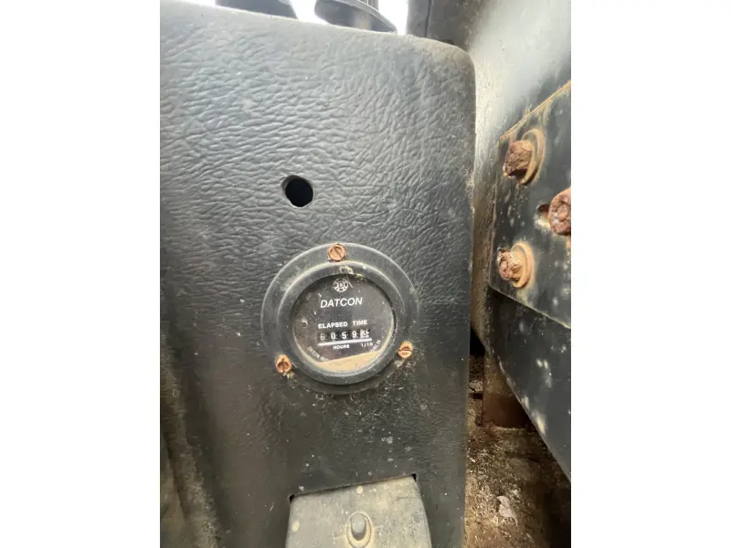 JOHN DEERE 690B