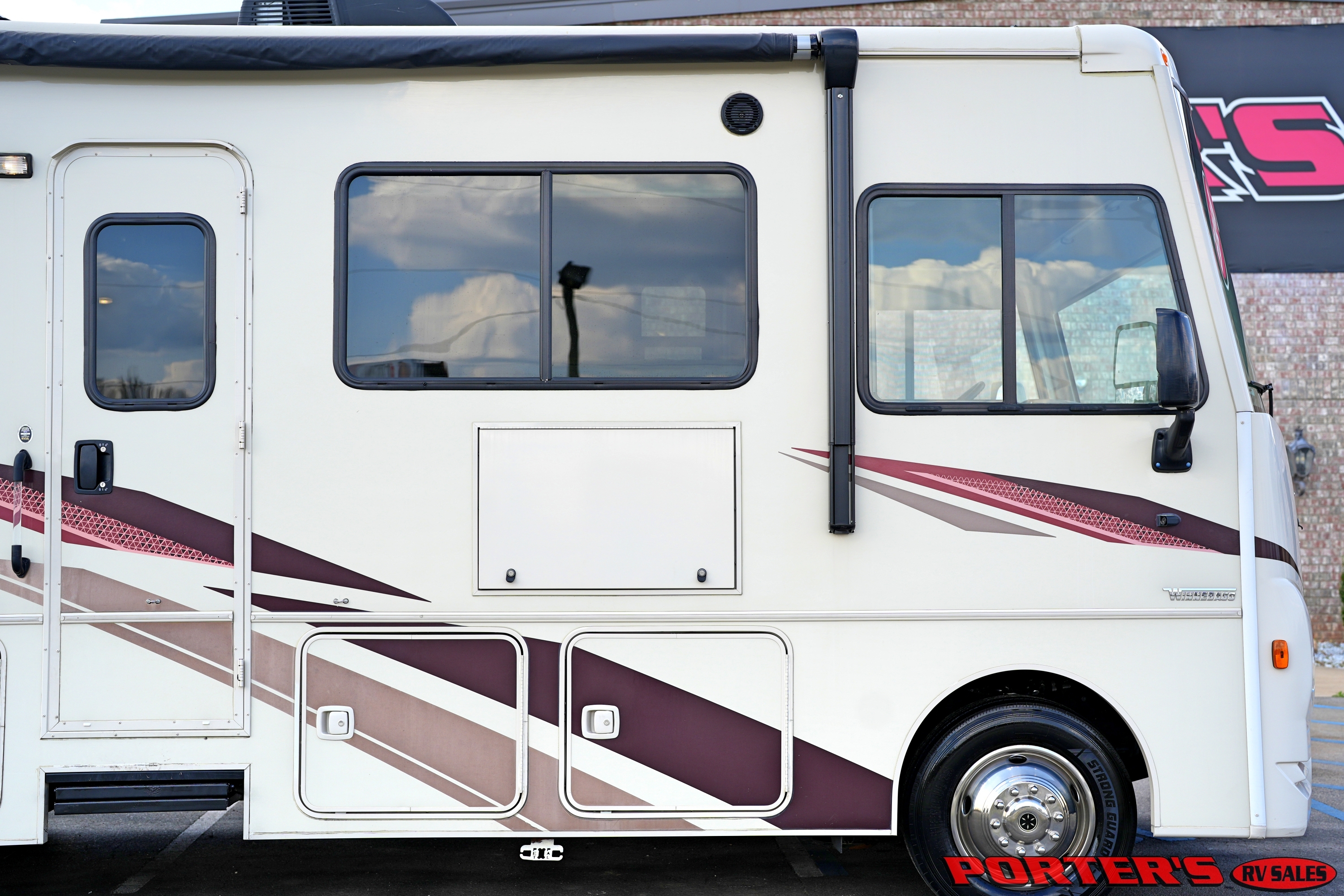 2019 Winnebago vista 27pe