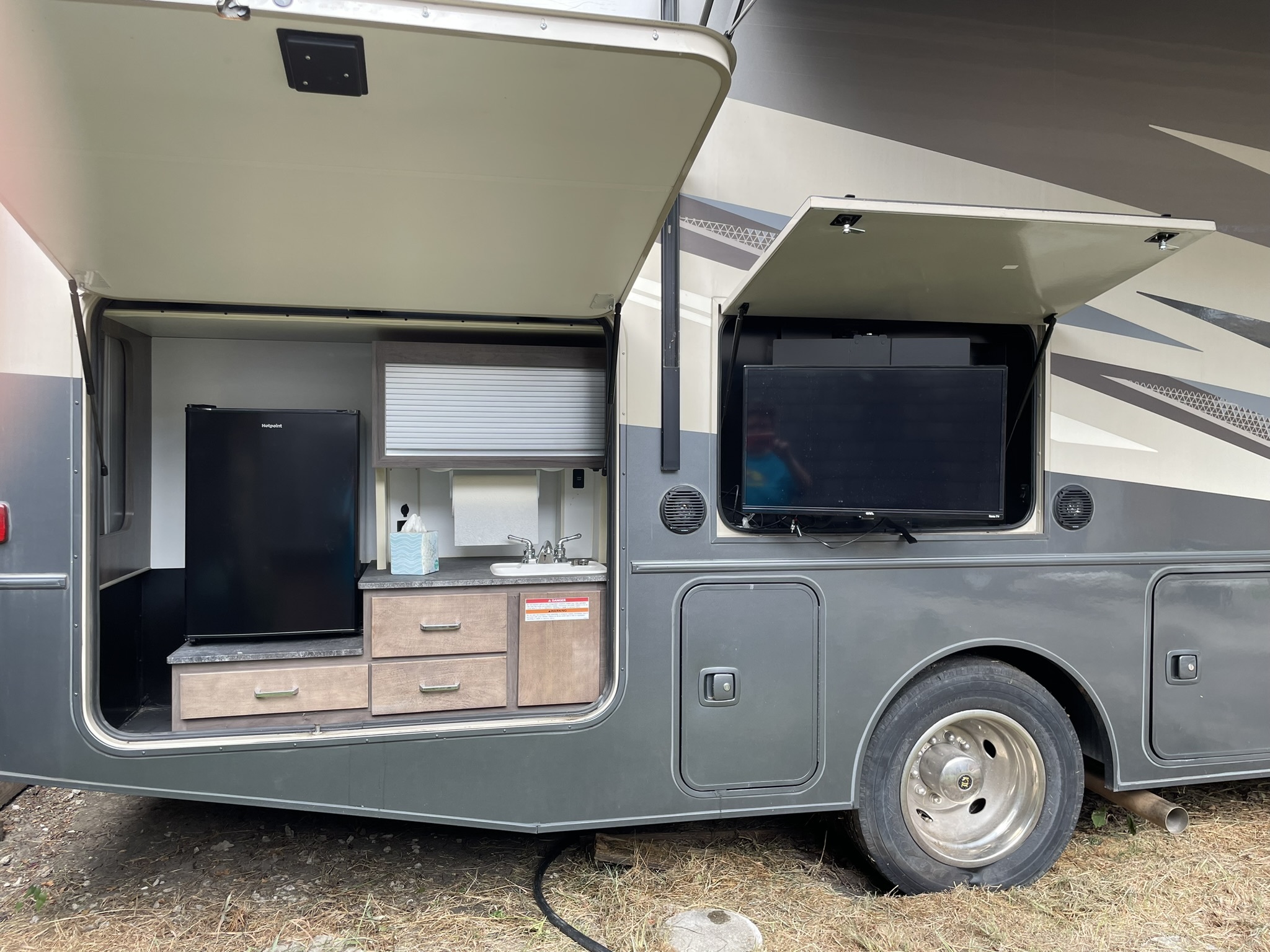 2022 Winnebago VISTA 29V in garland TX