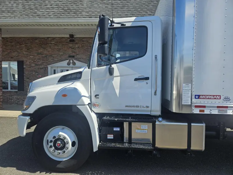 2025 HINO L6