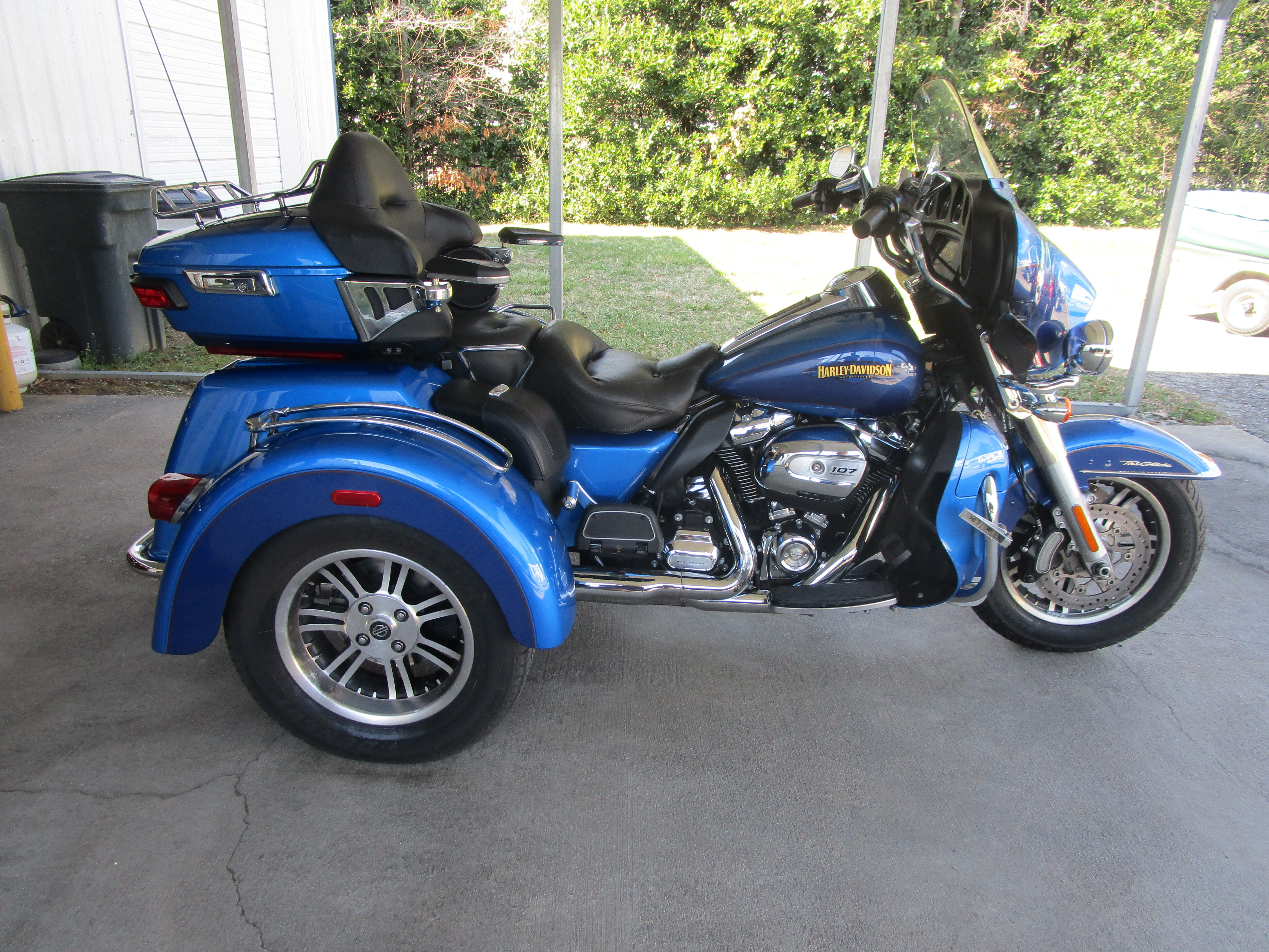2017 Harley-Davidson TRI GLIDE in Asheville, NC