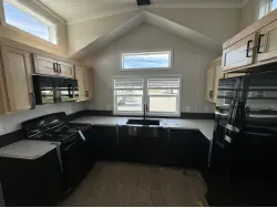2025 ELEVATION PARK MODEL 5 SERIES 5-115