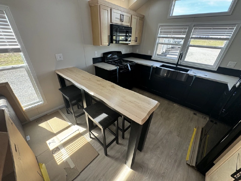 2025 ELEVATION PARK MODEL 5 SERIES 5-115