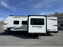 2022 FOREST RIVER SURVEYOR LEGEND 252RBLE