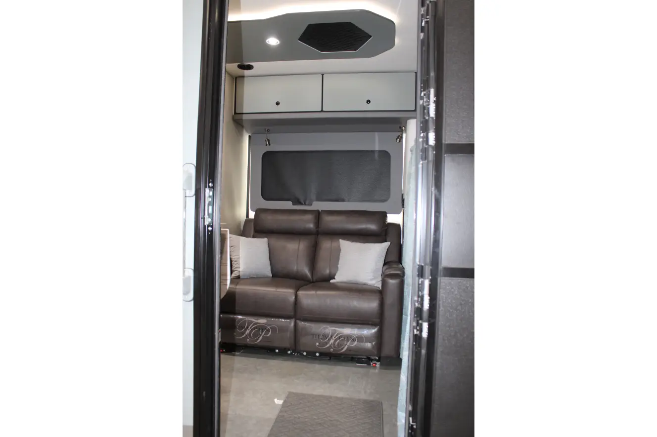 New 2025 Embassy Cape Cod For Sale in Elkhart, IN - 5035604687 - RV Trader