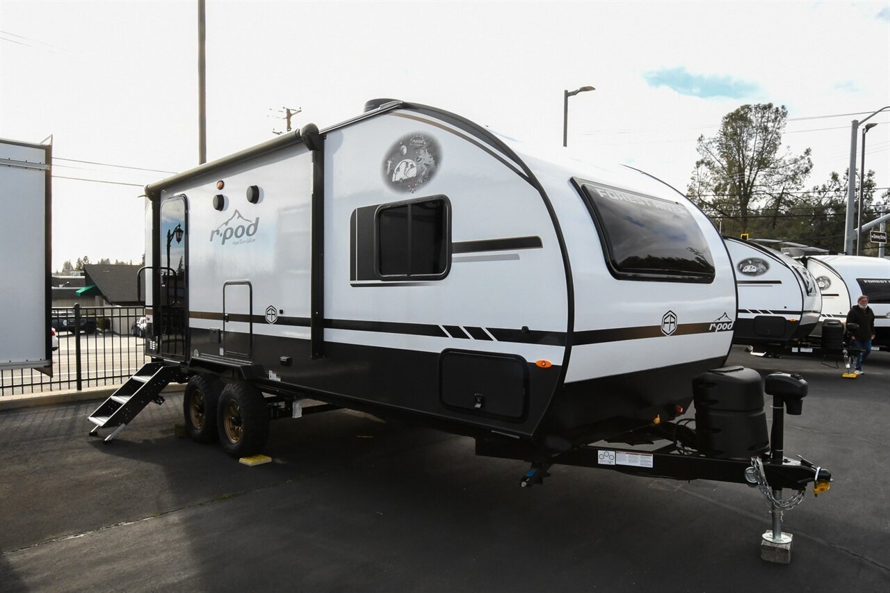 2025 Forest River R-Pod 202 in grass valley CA