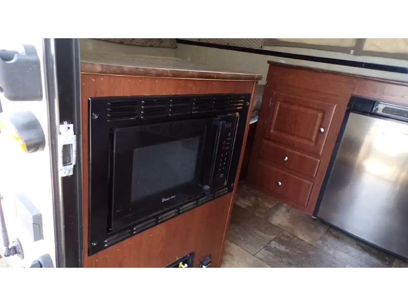 2015 FOREST RIVER ROCKWOOD A192HW