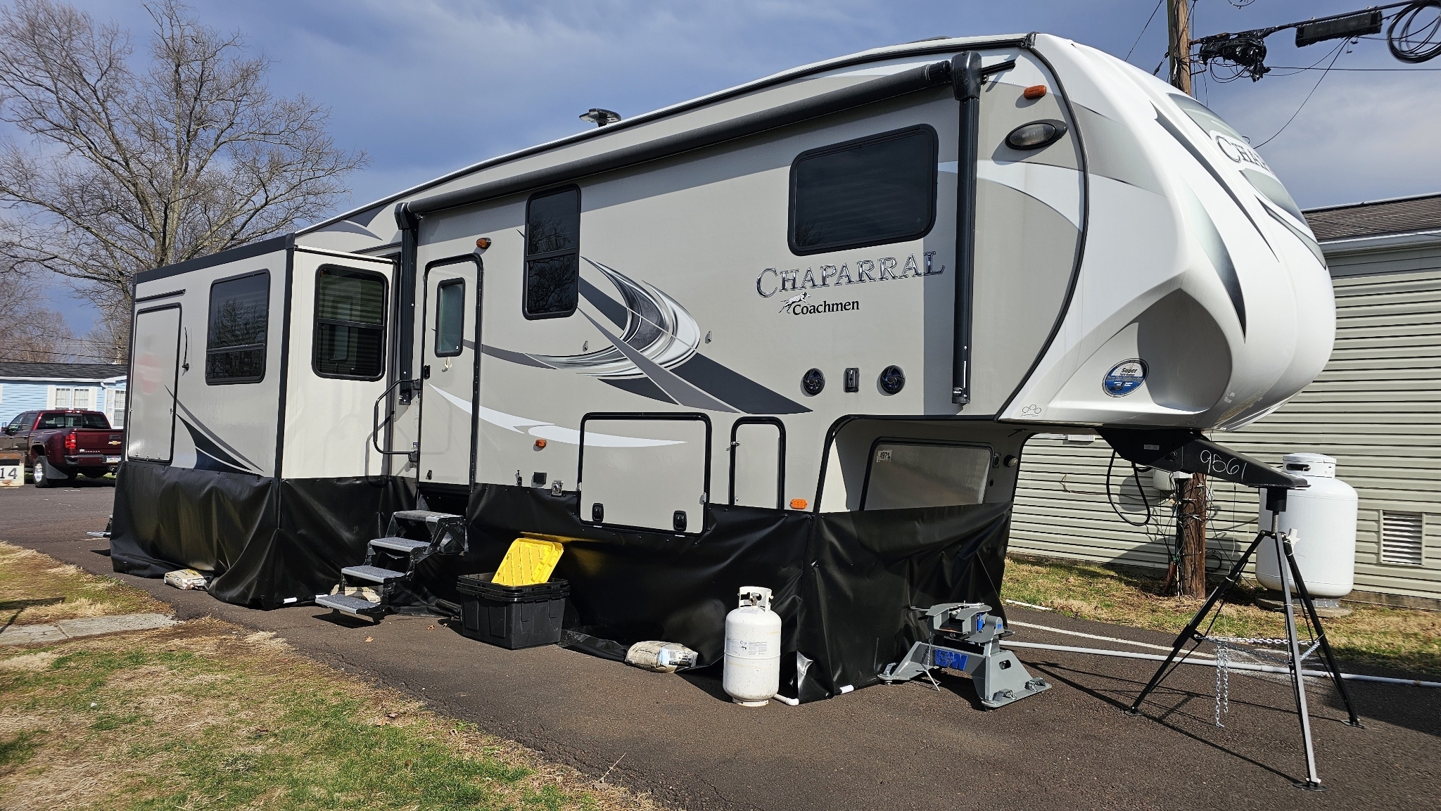 2018 Coachmen Chaparral 373MBRB RV