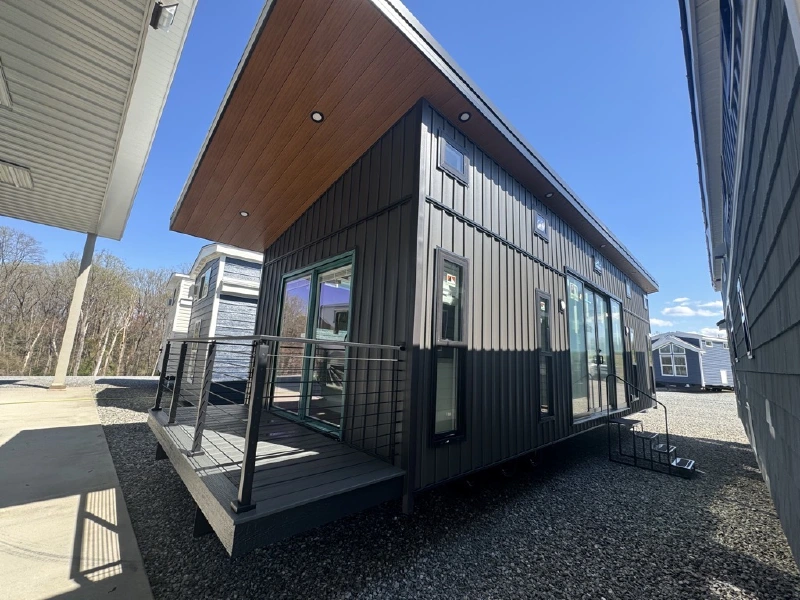 2025 ELEVATION PARK MODEL 7 SERIES 7-128