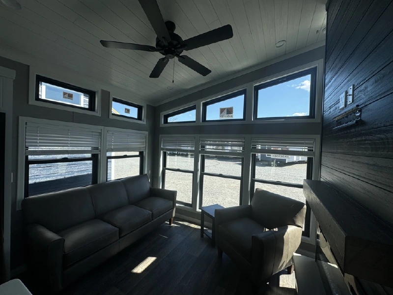 2025 ELEVATION PARK MODEL 7 SERIES 7-128