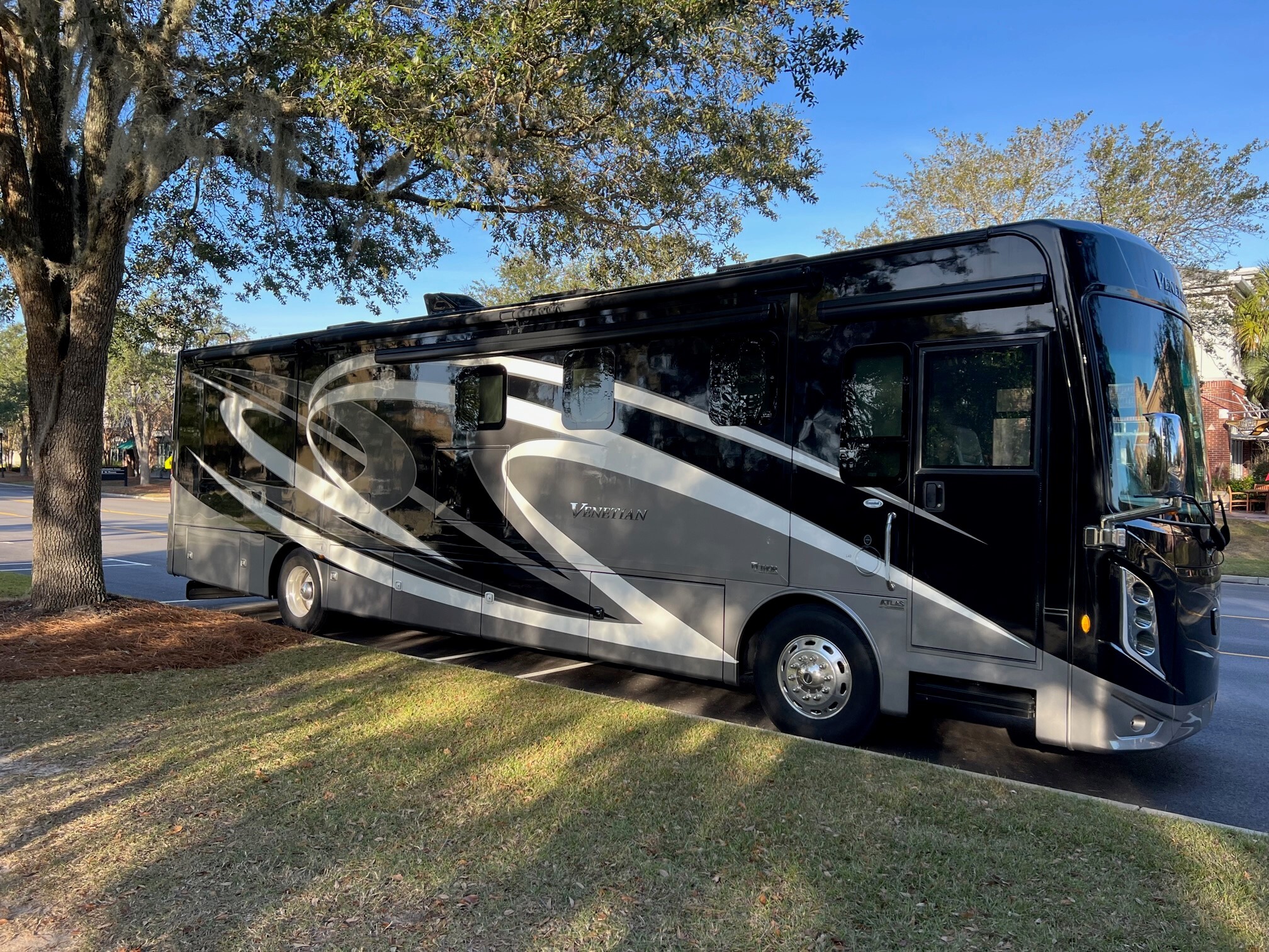 2020 Thor Motor Coach VENETIAN L40 RV