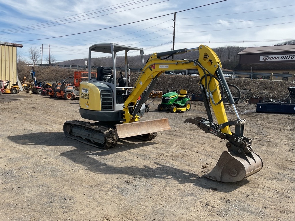 2020 WACKER NEUSON EZ26 in Tyrone, PA