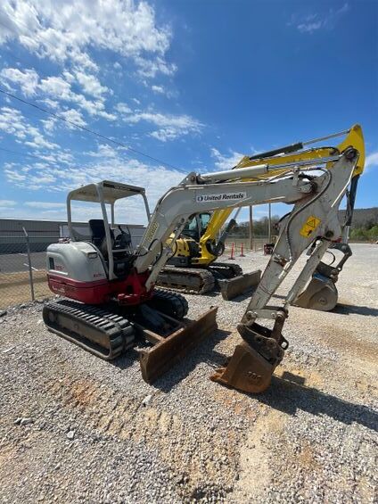 2019 TAKEUCHI TB235-2R in Alabaster, AL
