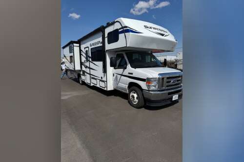 2022 Forest River SUNSEEKER 3250DS LE in zionsville IN