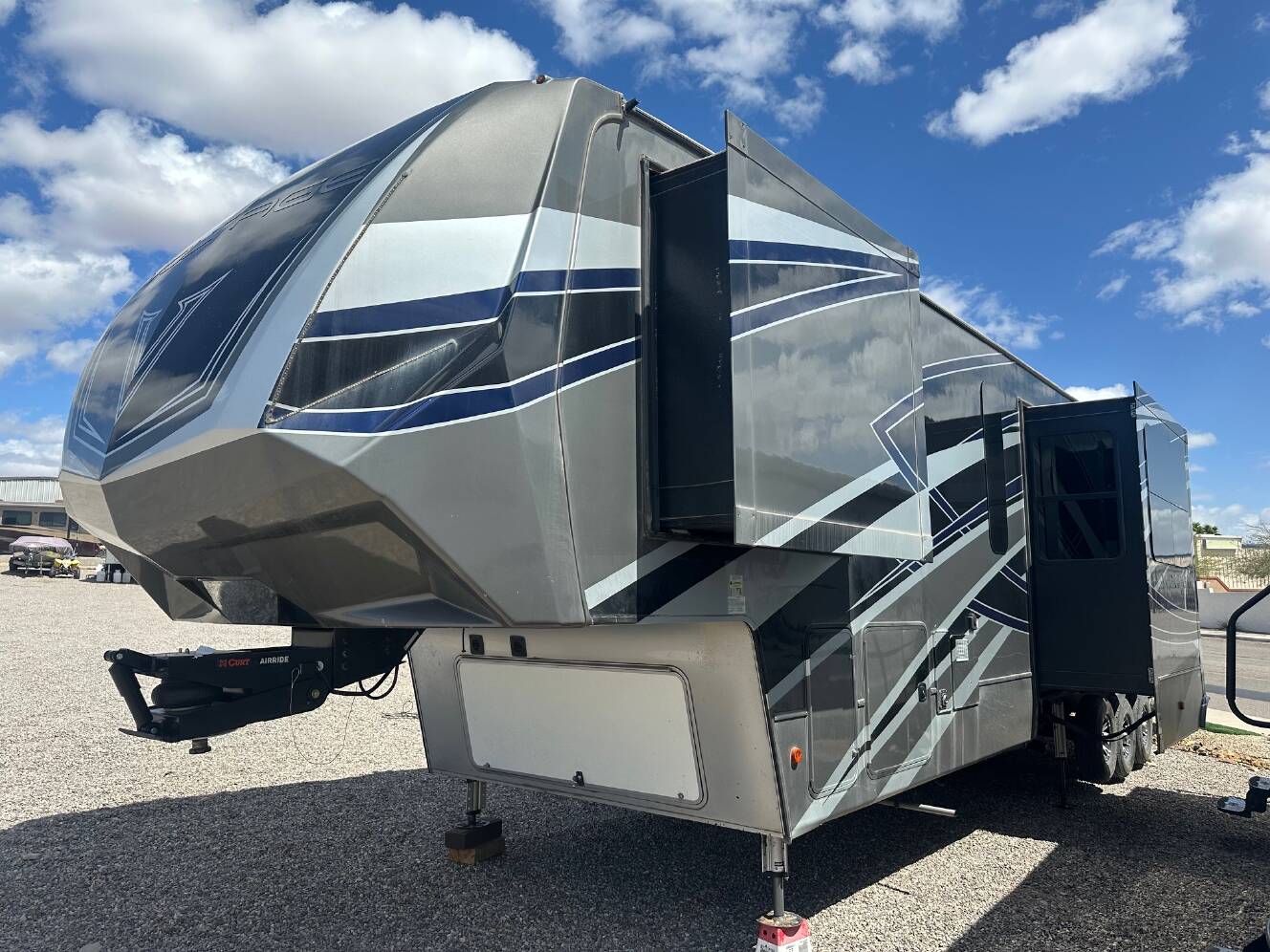 A photo of this 2019 Dutchmen VOLTAGE 4185