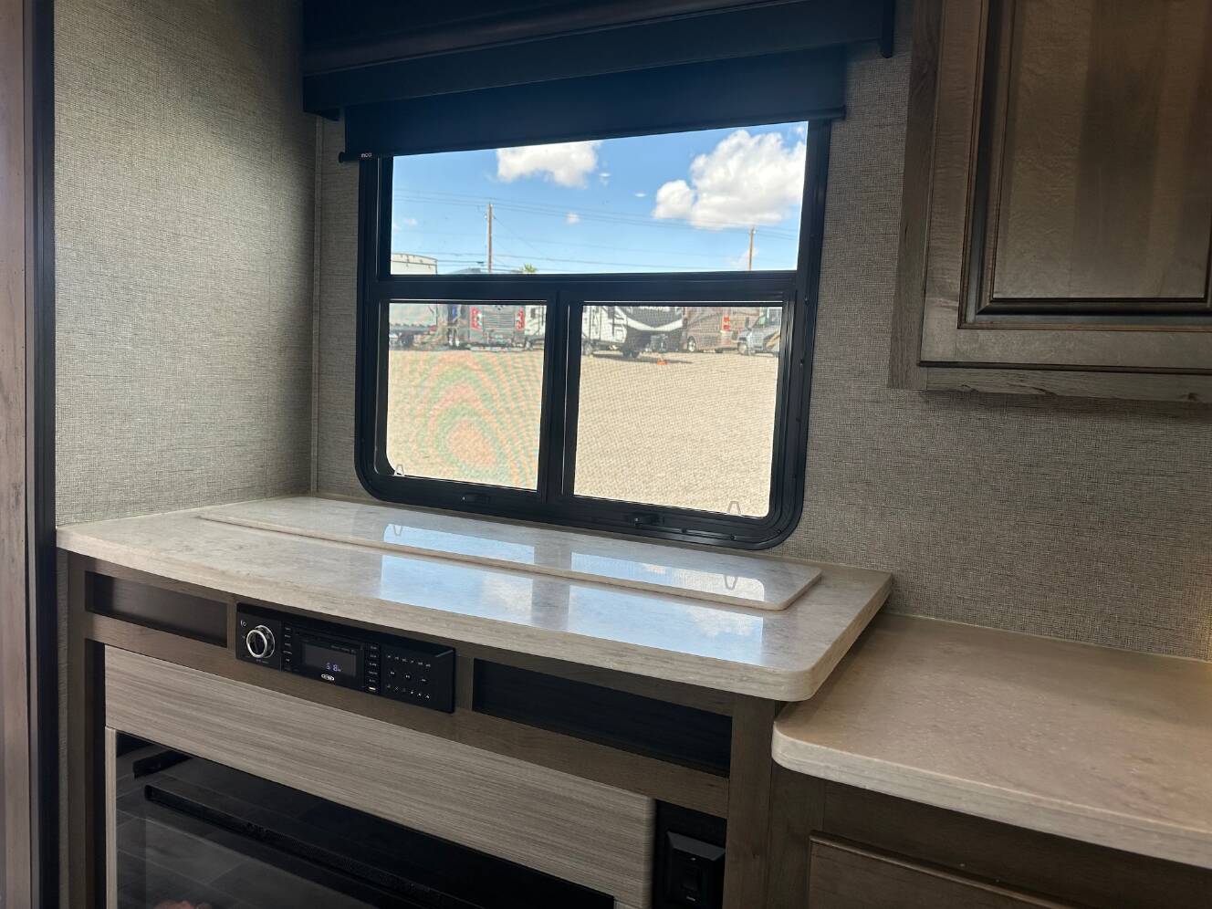 A photo of this 2019 Dutchmen VOLTAGE 4185