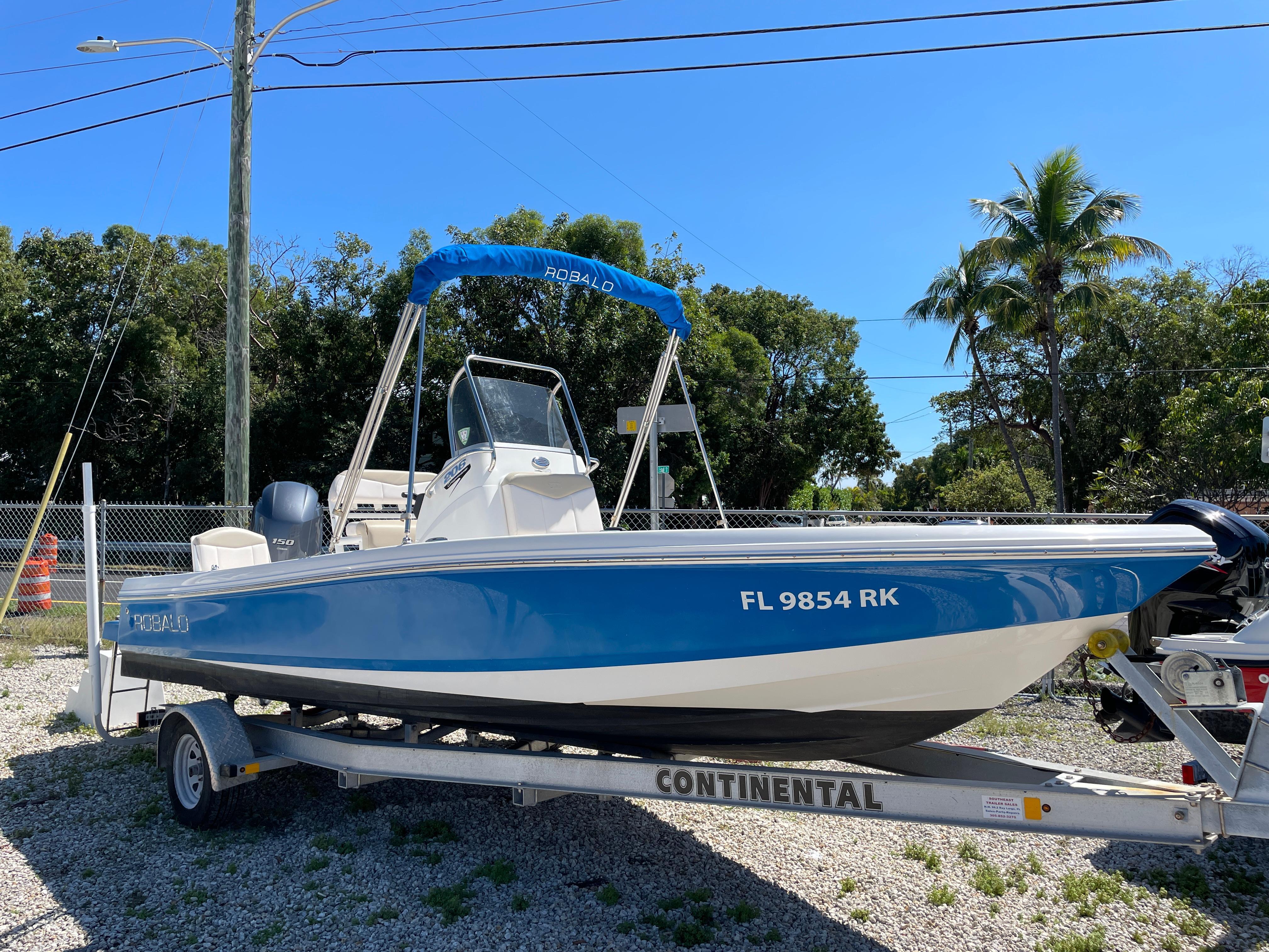 2017 Robalo 206 CAYMAN in key largo FL