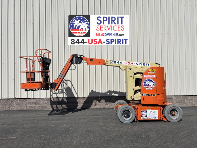 2016 JLG E300AJP in San Diego, CA
