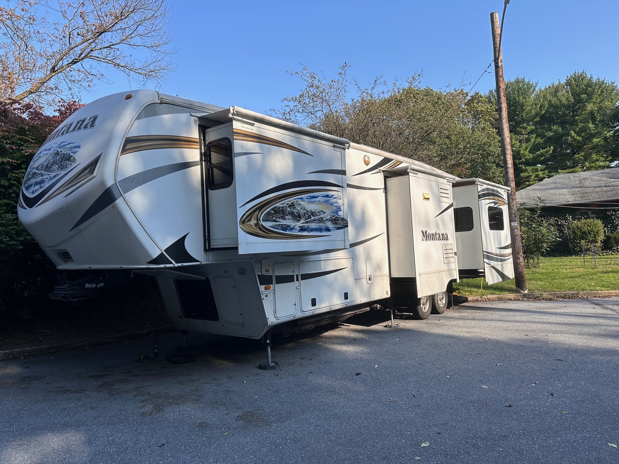 2014 Keystone MONTANA 3625RE in harrisburg PA