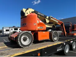 2015 JLG E450AJ