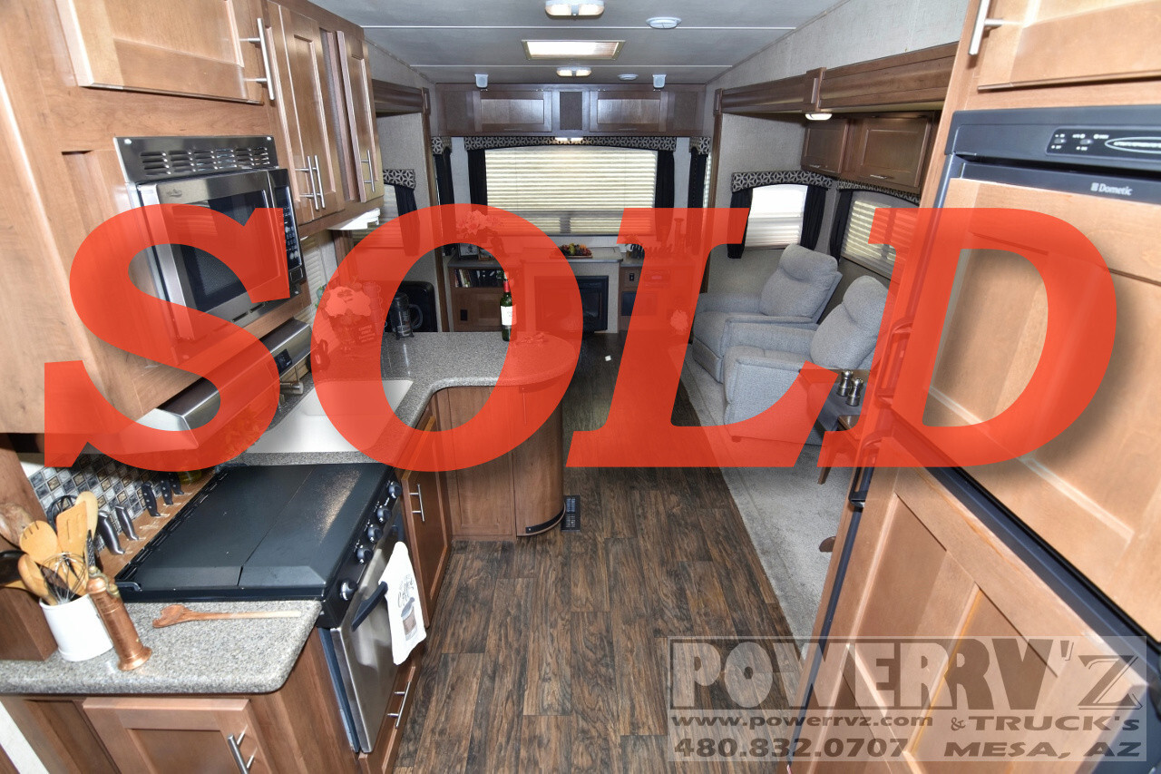 2015 Forest River wildcat 313re
